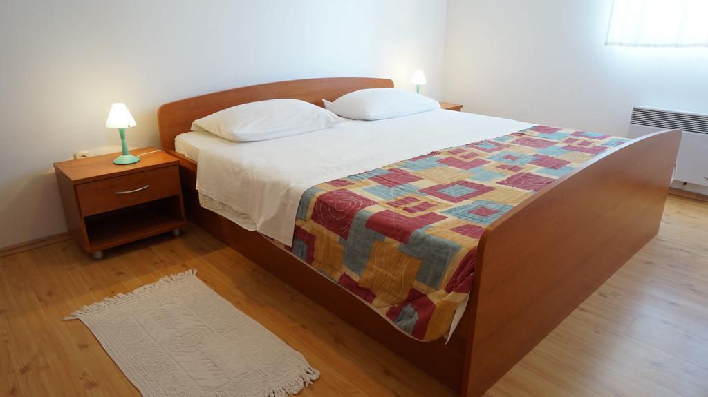 Apartments Sandra Sukošan Стая снимка