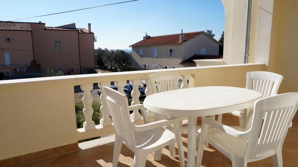 Apartments Sandra Sukošan Стая снимка