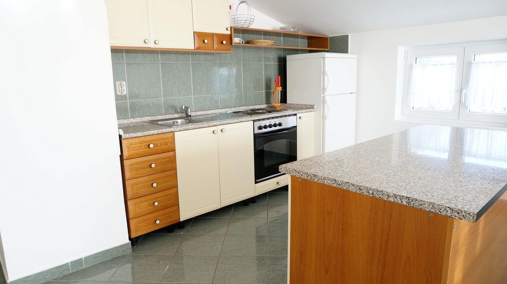 Apartments Sandra Sukošan Стая снимка