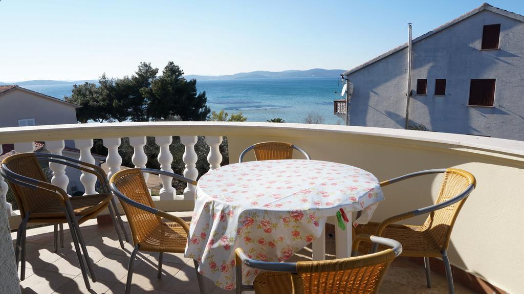 Apartments Sandra Sukošan Стая снимка